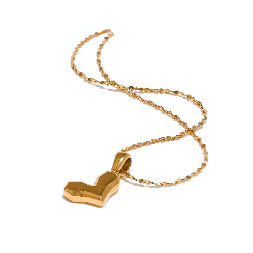 Romantic heart necklace