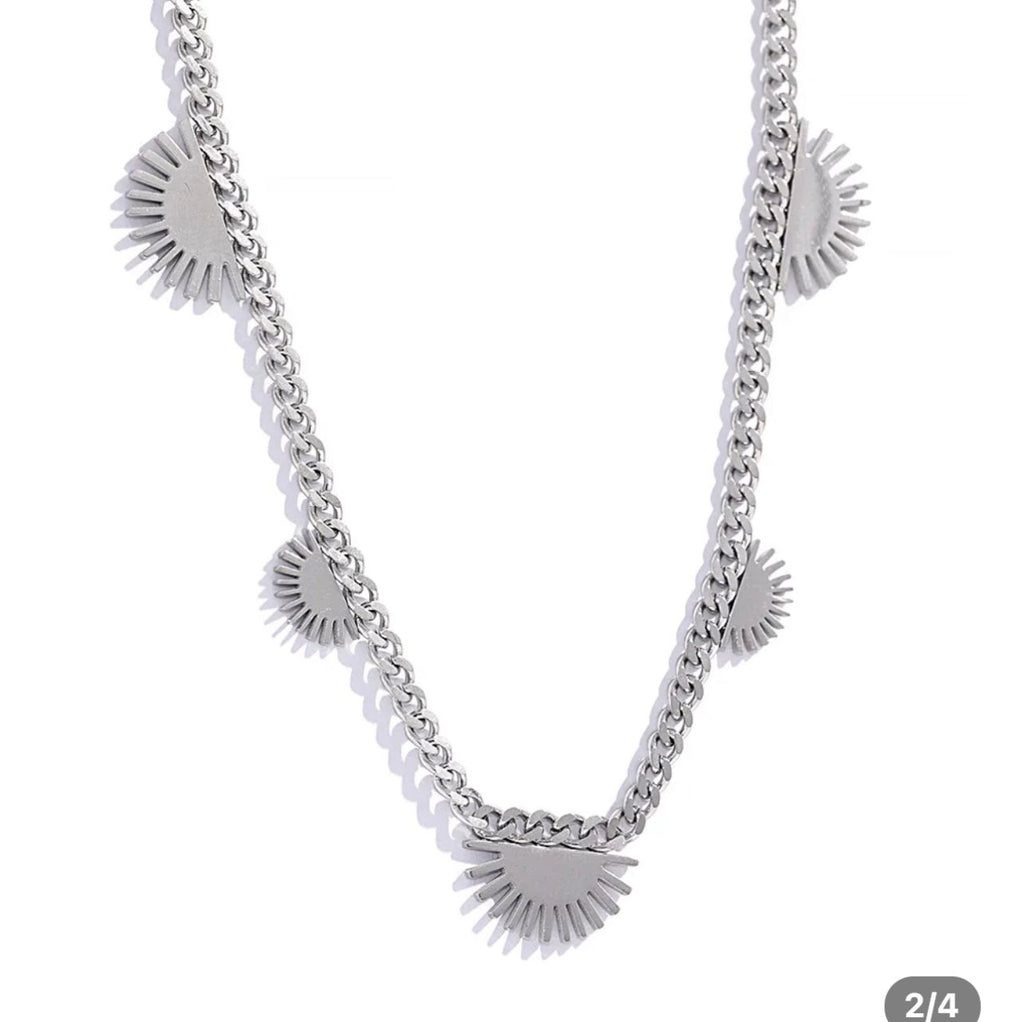 Half Sun Chain