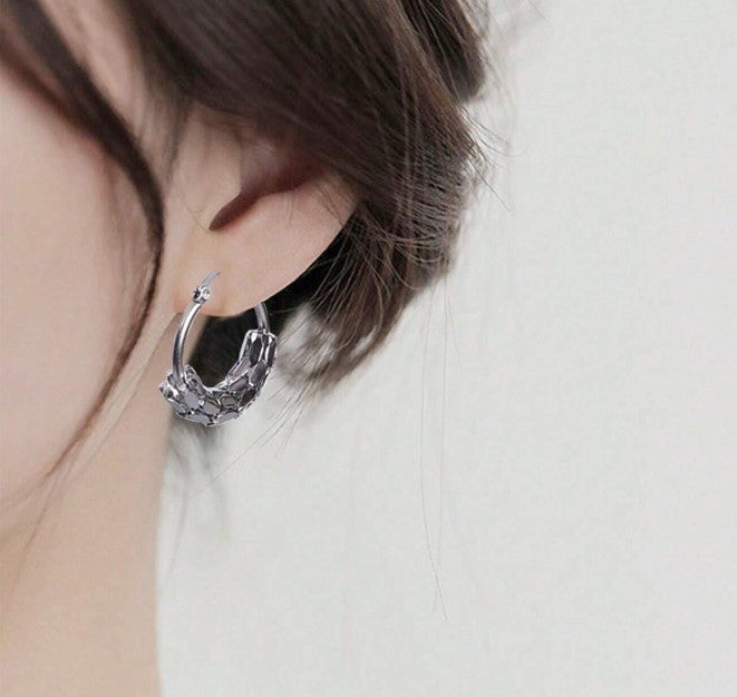 Gorgeous Cylinder-Shaped Hoops