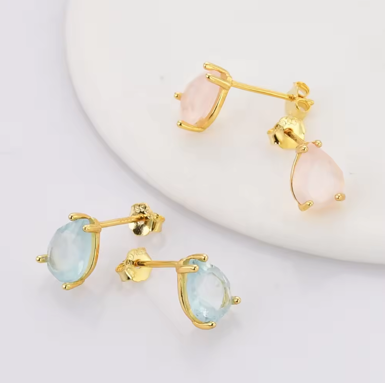 Mini Quartz teardrop studs