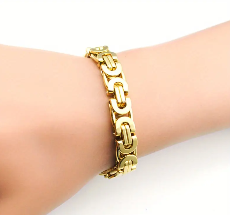 Gold Trending Bracelet